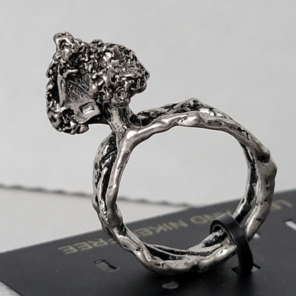 Tree House Statement Ring Silver Tone - Picture 5 of 8